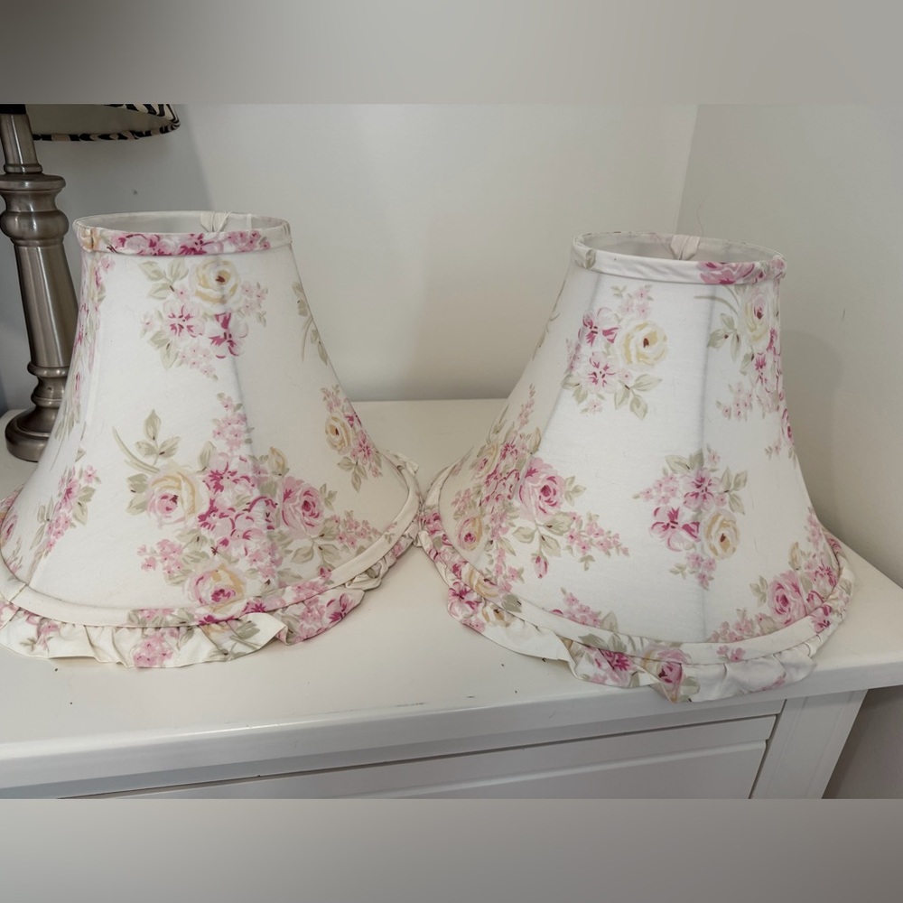 2 Rachel Ashwell Simply Shabby Chic Blush Beauty Lamp Shades Rose Cottage Floral - Picture 2 of 6